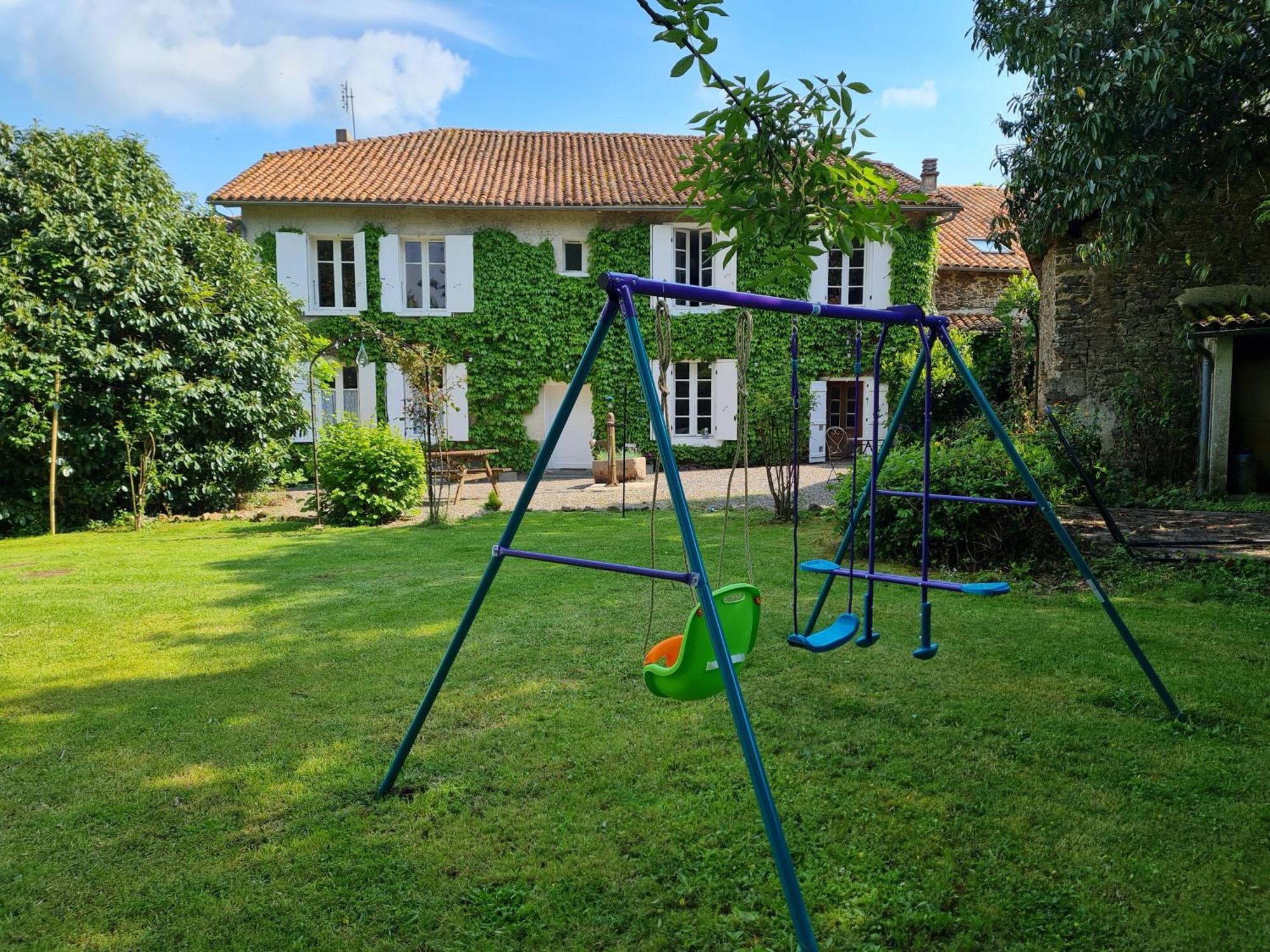 Bed and Breakfast Fleur De Lys Ansac-sur-Vienne Экстерьер фото